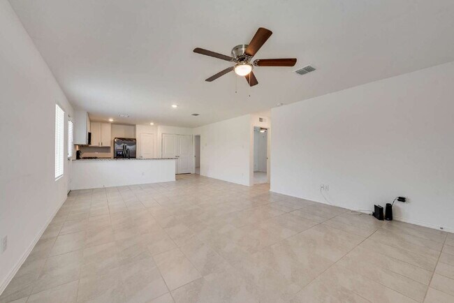 Building Photo - Charming 3-Bedroom Home with 2 Full Baths in Justin, TX – Cozy Living at Shale Creek
