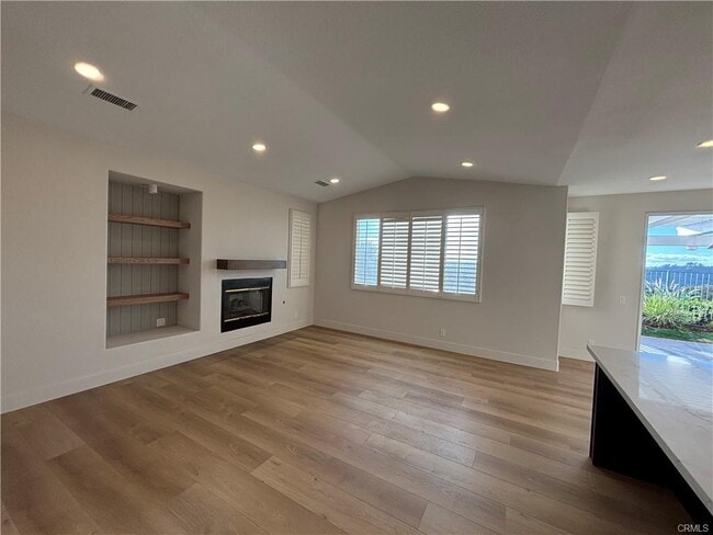 Building Photo - 33 Grassy Knoll Ln