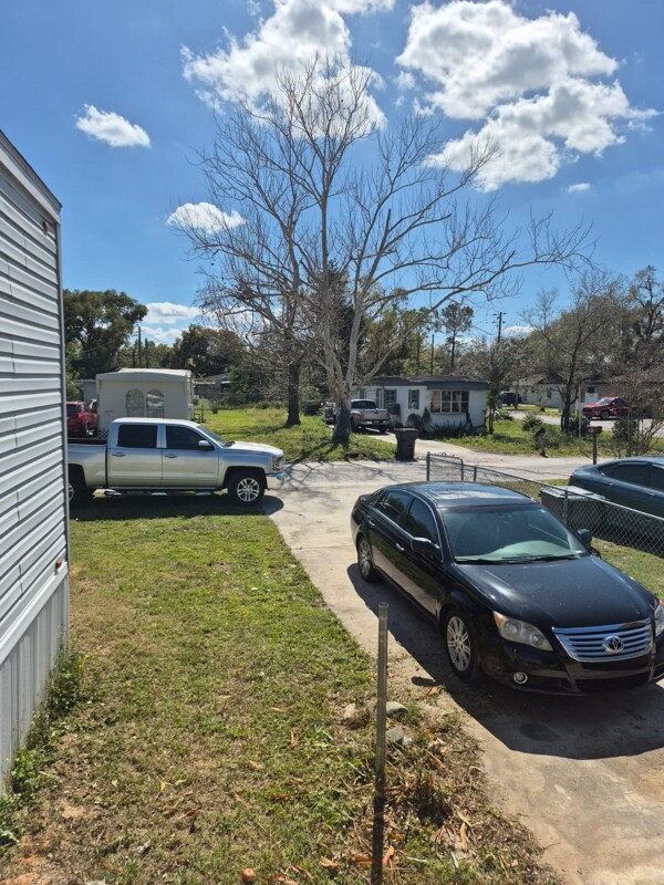 Building Photo - 2924 Dover Ln