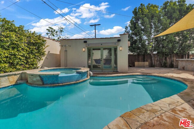 Building Photo - 6131 W 5th St