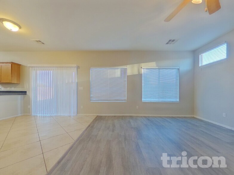 Building Photo - 25768 W Victory St