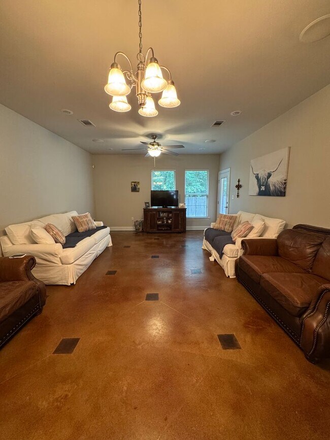 Building Photo - 3BD2BA House for Lease in Ponchatoula - Ma...