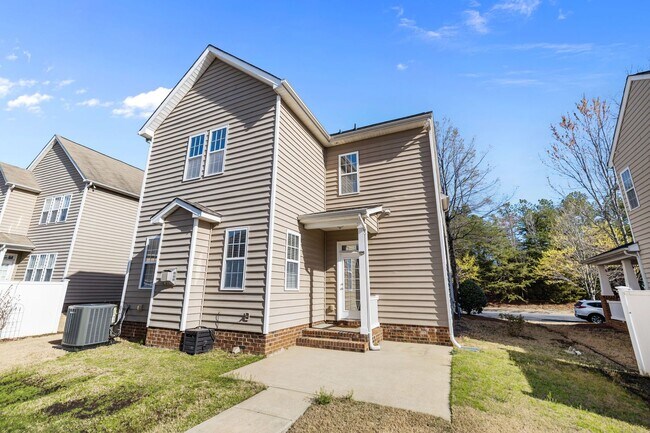Building Photo - 10724 Alvarado Way
