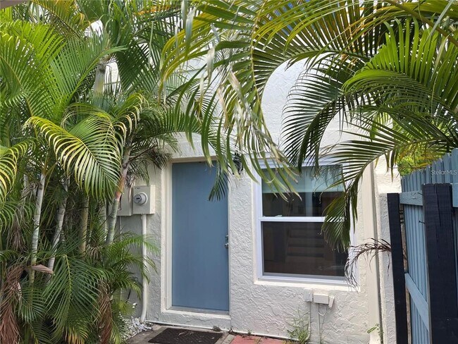 Building Photo - 4319 La Riviera Ct