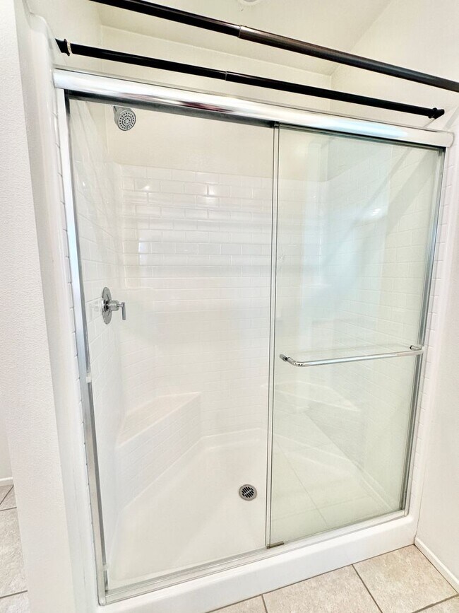 Building Photo - Lovely, Light & Bright, Two-Story, Detached Home in the Desirable Wildgrove Community of Vista!