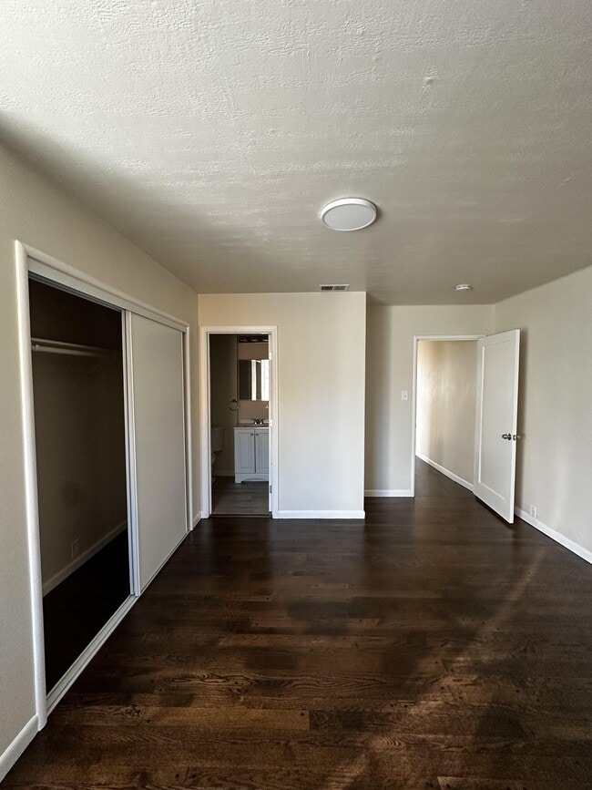 Building Photo - 2026 W Ave 134th
