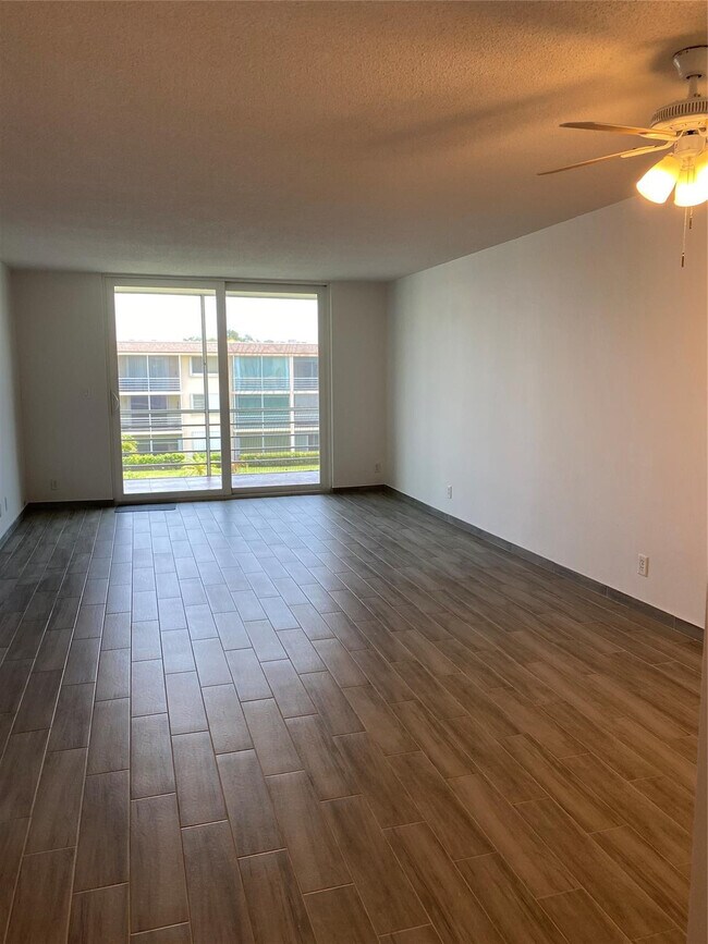 Building Photo - 4502 N Federal Hwy