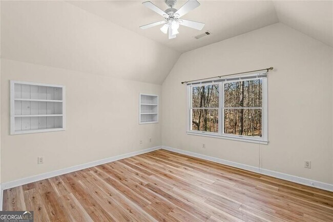 Building Photo - 4640 Chestatee Pointe Rd