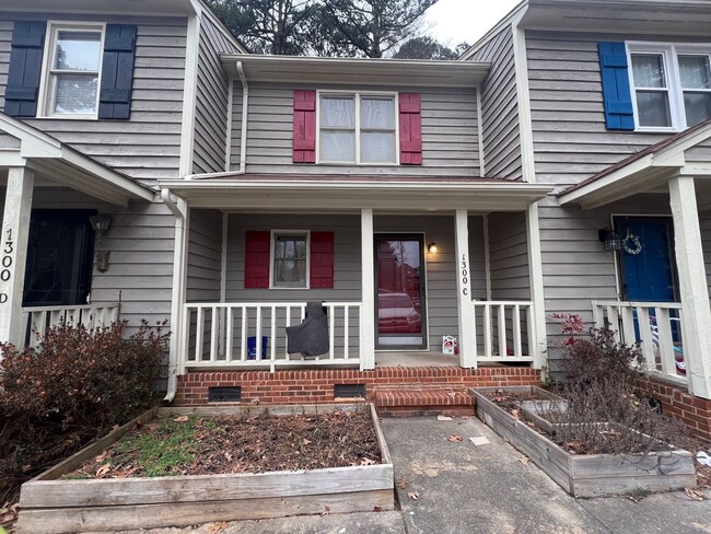 Primary Photo - Centrally Located 2BD, 1.5BA Raleigh Townh...