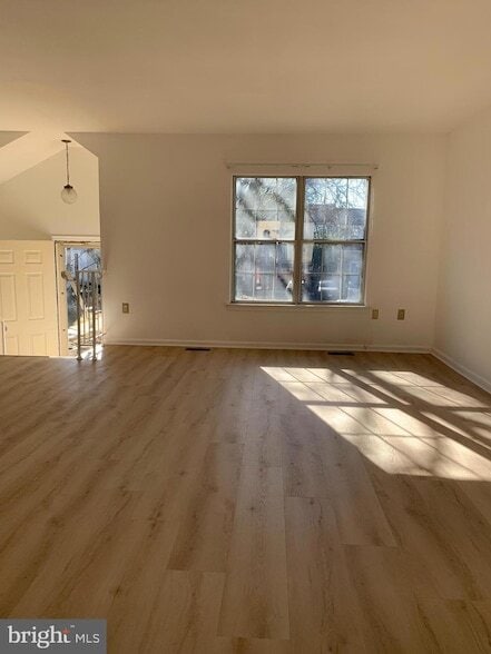 Building Photo - 12019 Bronzegate Pl