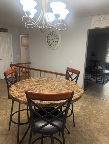 Building Photo - 428 Springwood Place Ct