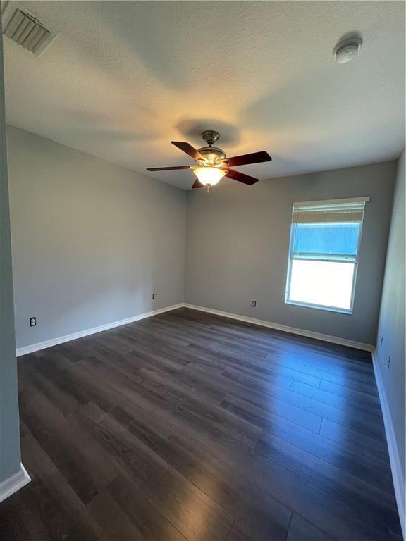 Building Photo - 1435 9th Pl