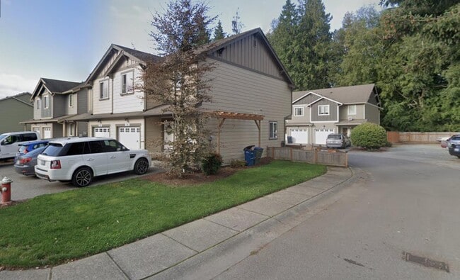 Building Photo - 180 N Township St