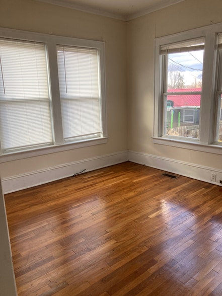 Building Photo - 301 W G St