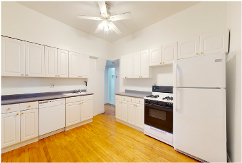 Building Photo - 702 W Schubert Ave