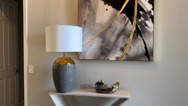 Building Photo - 1973 N Ember Path