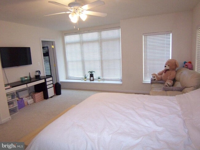 Building Photo - 4618 Battenburg Ln