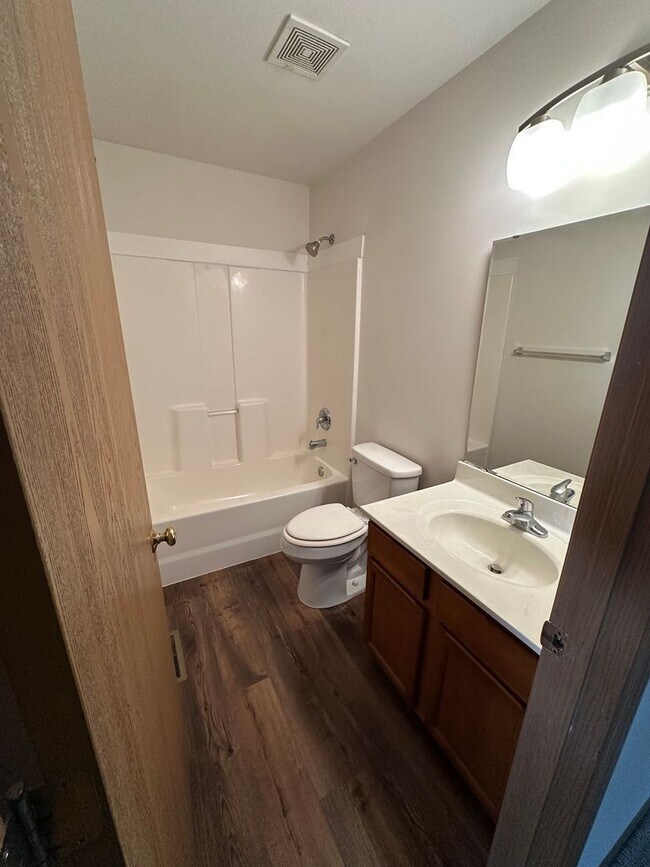 Building Photo - 222-228 Truman Ct.