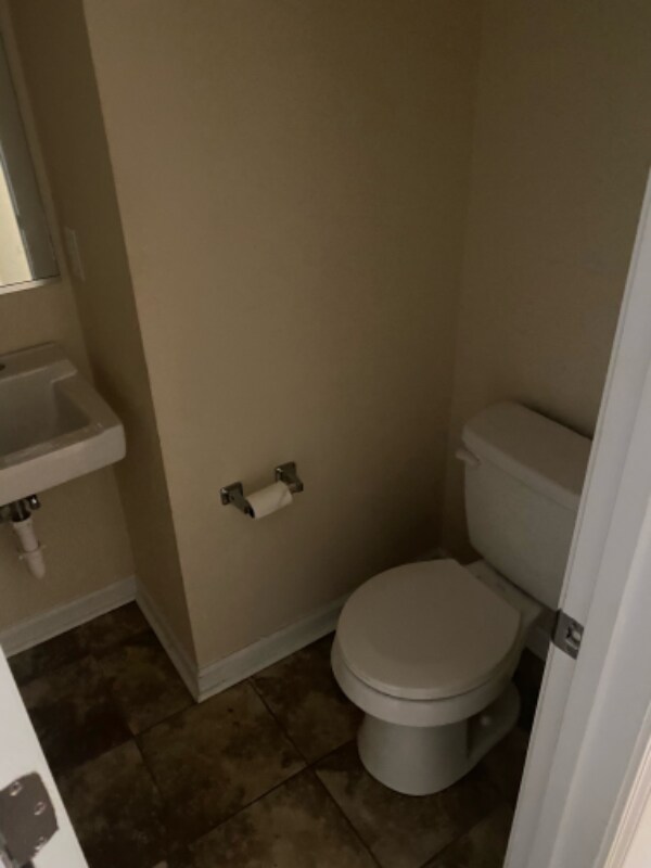 Building Photo - 160 Nunnally St