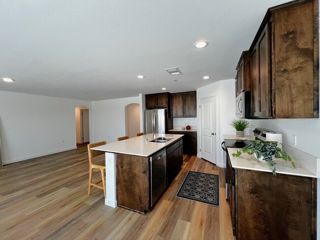 Building Photo - 7409 Millers Pt Ln