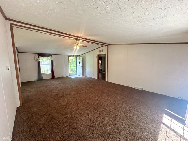 Building Photo - 6081 S County Rd 425 E