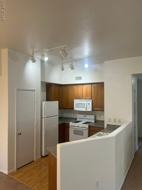 Building Photo - 10245 S Maryland Pkwy