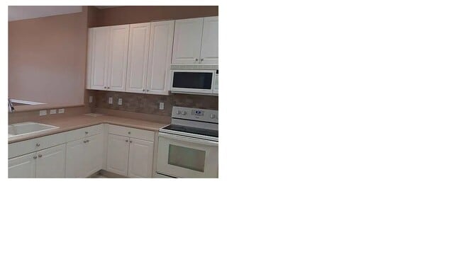 Building Photo - 9952 E Villa Cir