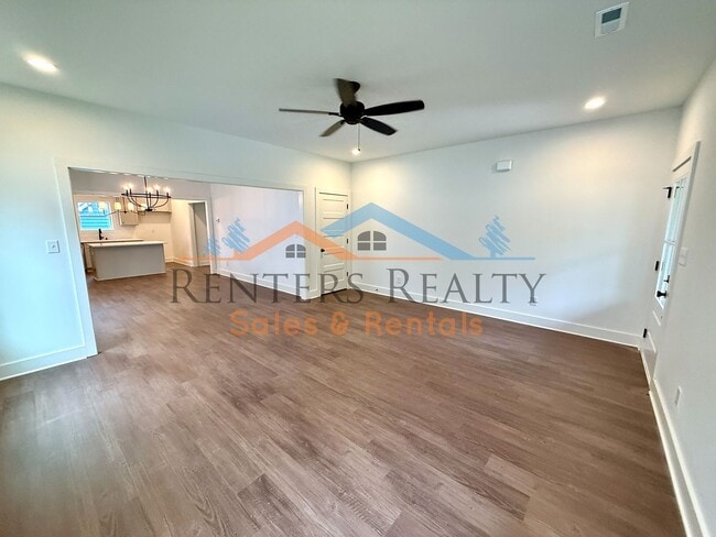 Building Photo - Charming Newer Construction Home with Garage & Fenced Yard