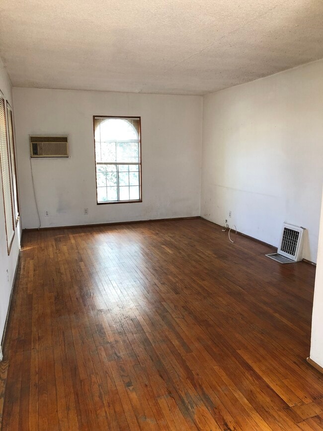 living room - 8624 Olin St