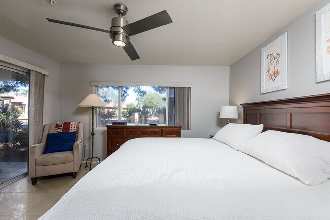 Building Photo - 9775 N 94th Pl