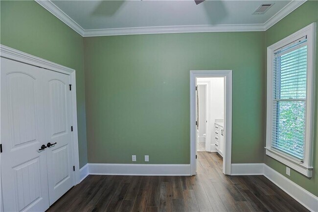 Building Photo - 1294 Lenox Park Blvd NE