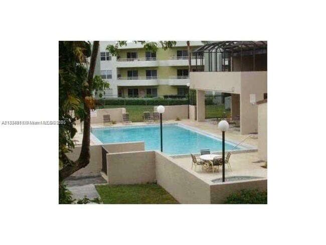 Building Photo - 10641 SW 108th Ave