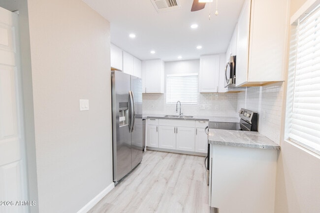 Building Photo - 4644 E Caballero St