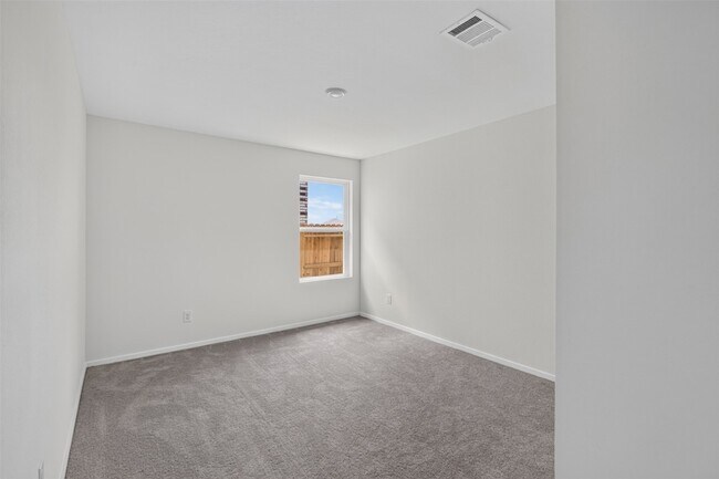 Building Photo - 3008 Calhoun Fls Dr