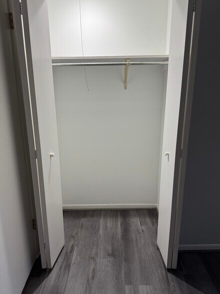 Bedroom 1 - 1601 Thames Ct