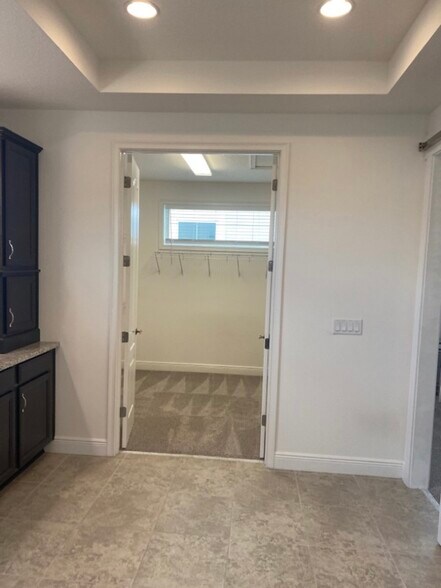 Building Photo - 13219 Oakenshaw Ln