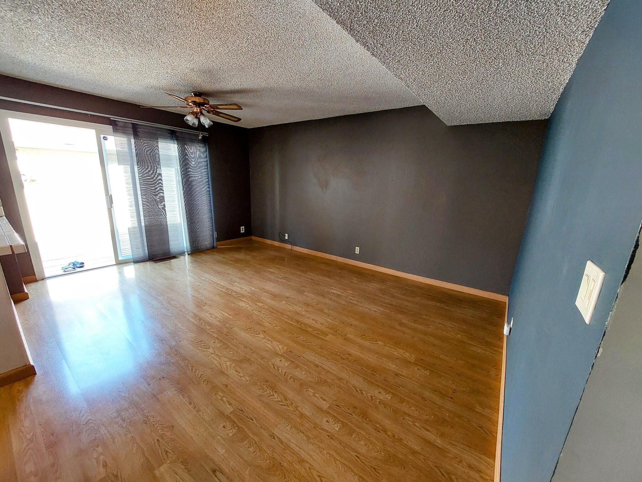 Building Photo - 16 Moonbeam Dr