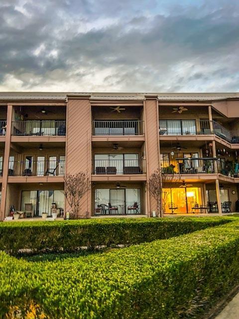 Building Photo - 15575 Marina Dr
