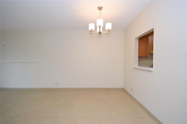 Building Photo - 7500 NW 5th Pl