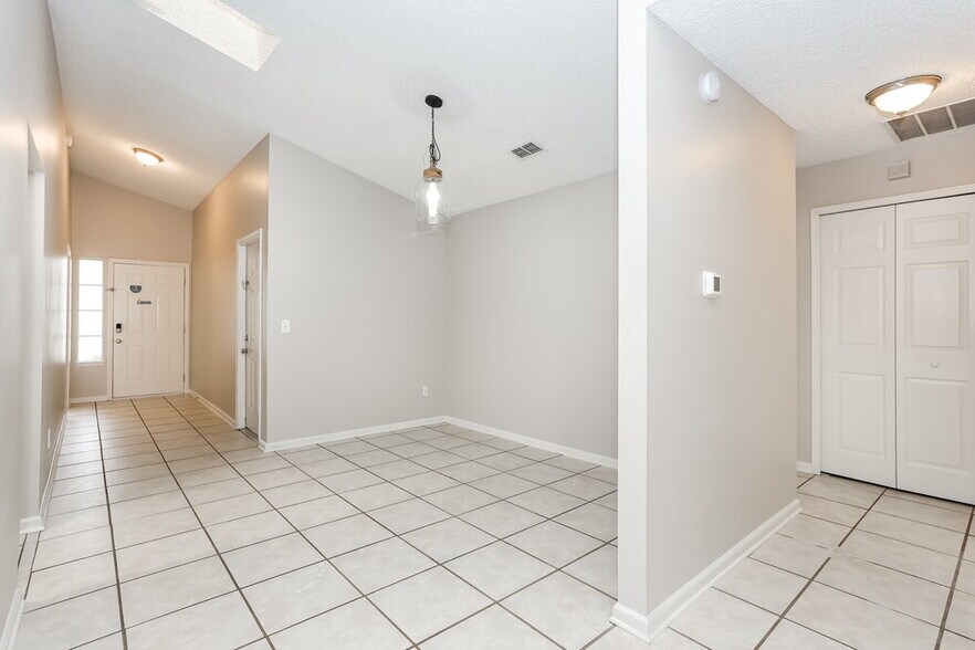 Building Photo - 7859 Collins Ridge Blvd E
