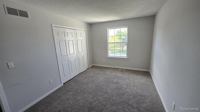 Building Photo - 41786 Primrose Dr