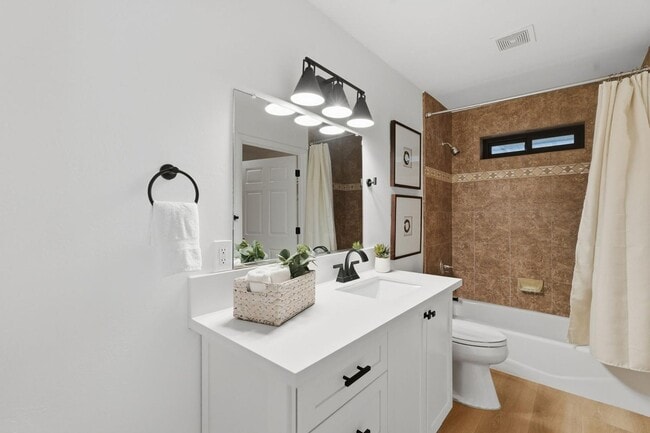 Building Photo - 6302 E Cochise Rd