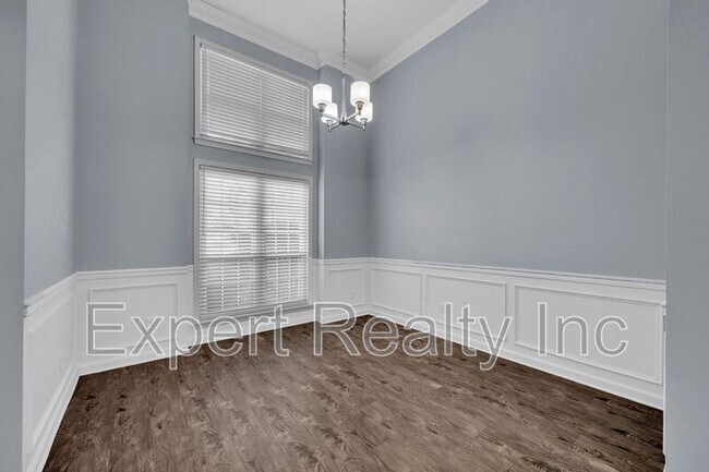 Building Photo - 8235 Wynwood Dr