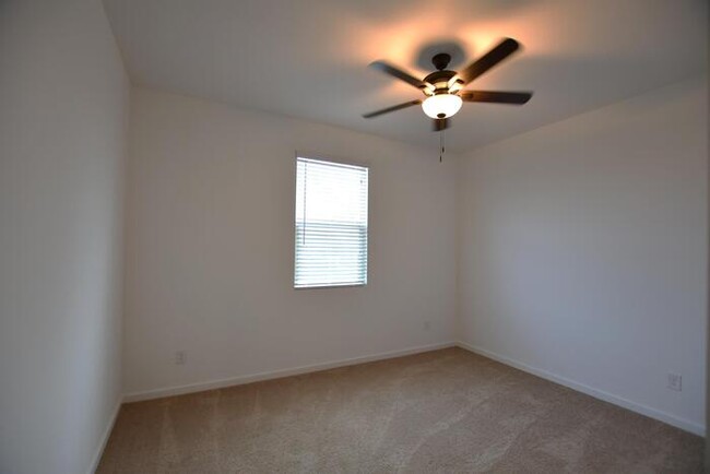 Building Photo - 4021 E Caitlin Dr