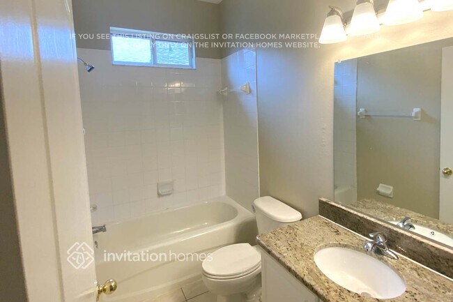 Building Photo - 15612 Starling Water Dr