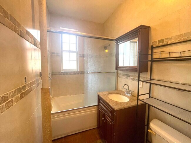 Building Photo - 2677 John F. Kennedy Blvd