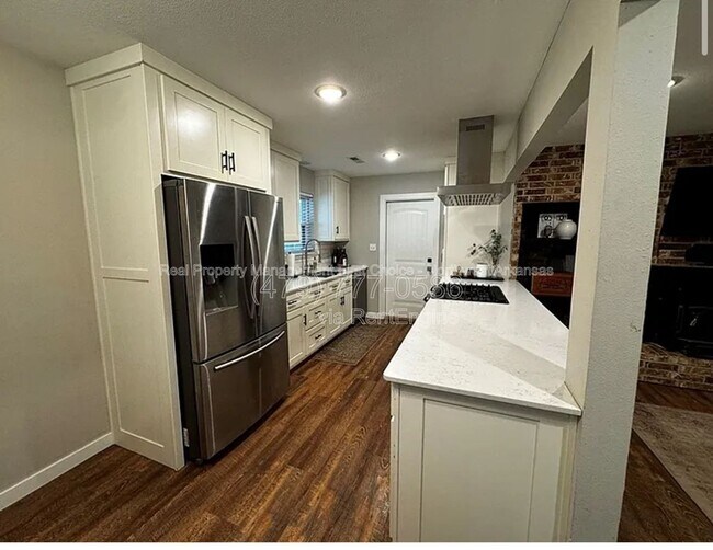 Building Photo - 1739 Creek Ct