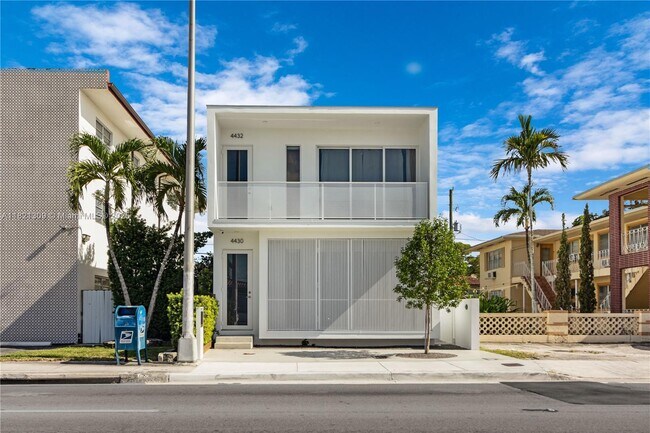 Building Photo - 4430 W Flagler St