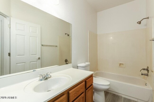 Building Photo - 2215 N 27th St