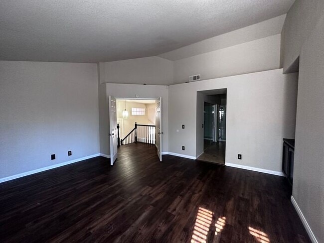 Building Photo - This is Living!!!